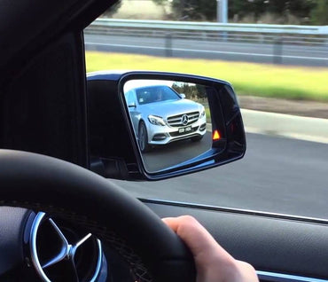 Blind Spot Monitoring System – Mercedes