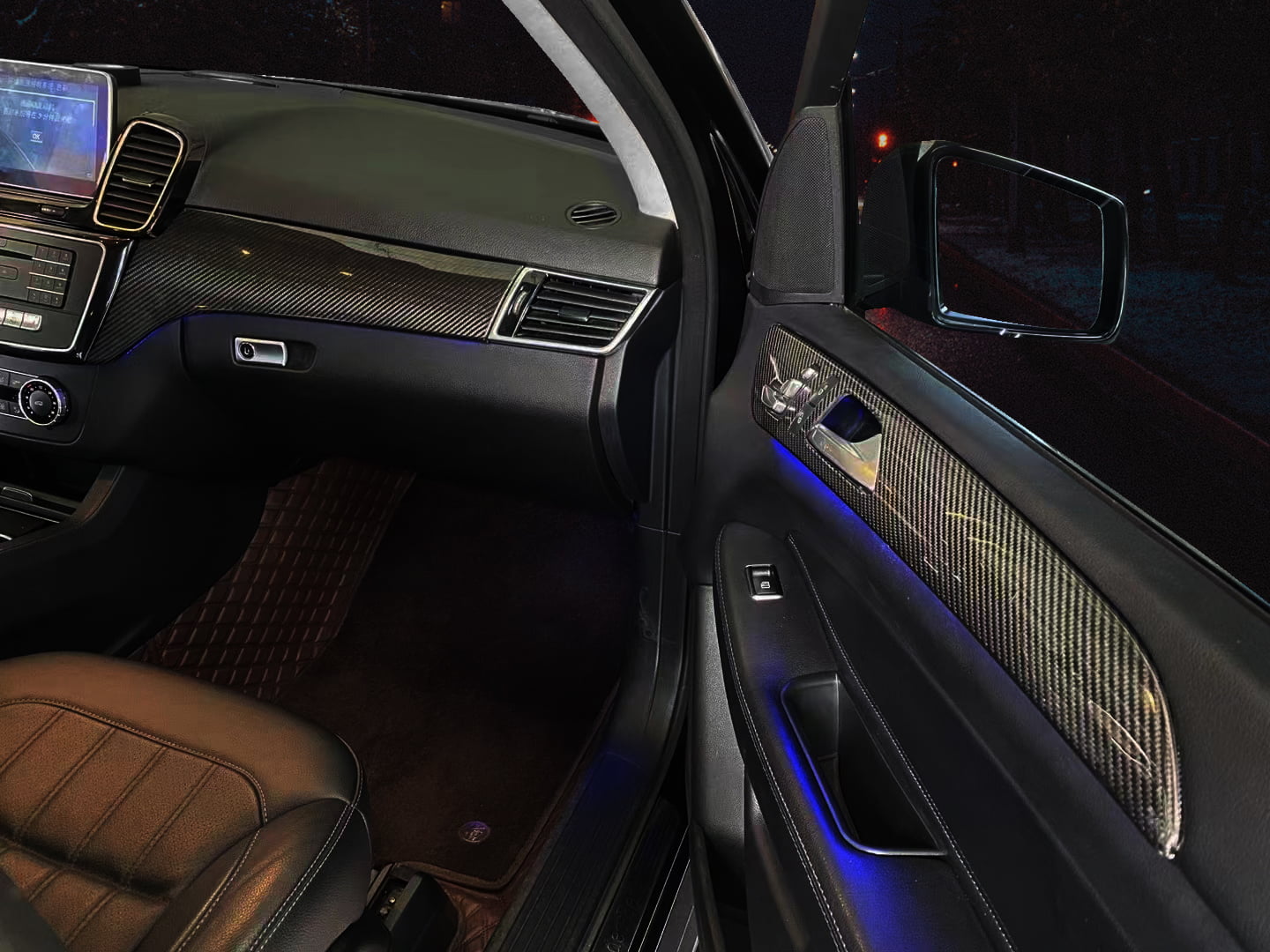 Ambient Light Kit (W166) Mercedes ML-Class (Original With 3 Color Ambient Light)