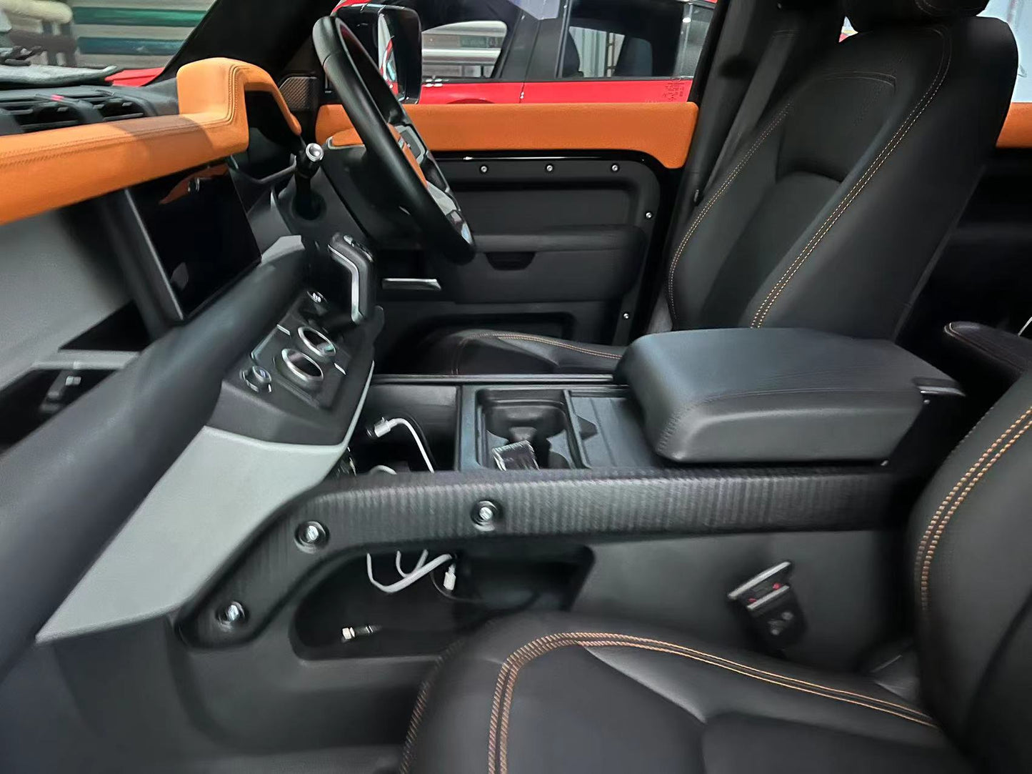 Center Console – Rage Rover Defender